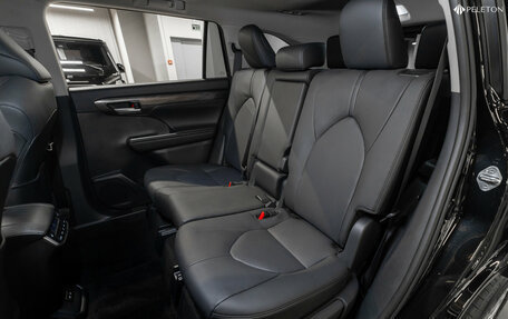 Toyota Highlander, 2025 год, 6 200 000 рублей, 13 фотография