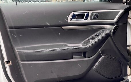 Ford Explorer VI, 2013 год, 2 199 000 рублей, 15 фотография