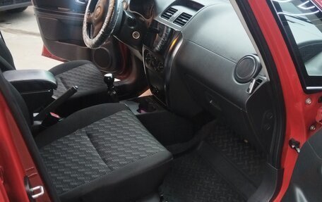 Suzuki SX4 II рестайлинг, 2007 год, 650 000 рублей, 6 фотография