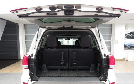 Toyota Land Cruiser 200, 2011 год, 2 495 000 рублей, 27 фотография