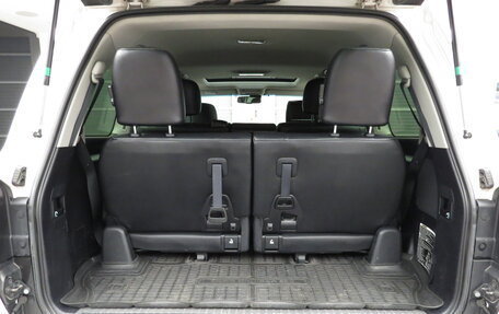 Toyota Land Cruiser 200, 2011 год, 2 495 000 рублей, 28 фотография