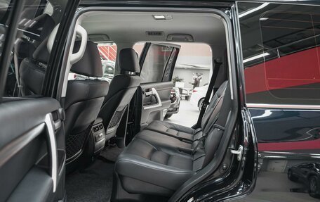 Toyota Land Cruiser 200, 2015 год, 4 349 000 рублей, 7 фотография