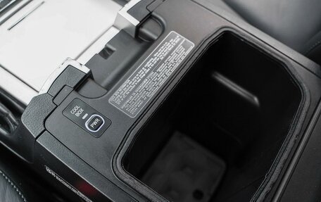 Toyota Land Cruiser 200, 2015 год, 4 349 000 рублей, 16 фотография