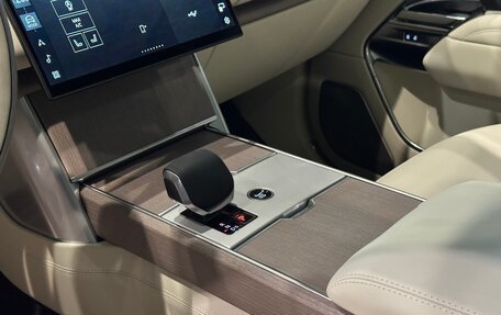 Land Rover Range Rover IV рестайлинг, 2025 год, 26 990 000 рублей, 17 фотография