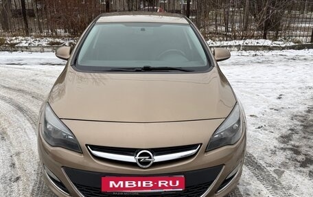 Opel Astra J, 2013 год, 830 000 рублей, 3 фотография