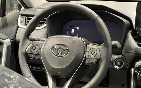 Toyota RAV4, 2025 год, 3 990 000 рублей, 32 фотография