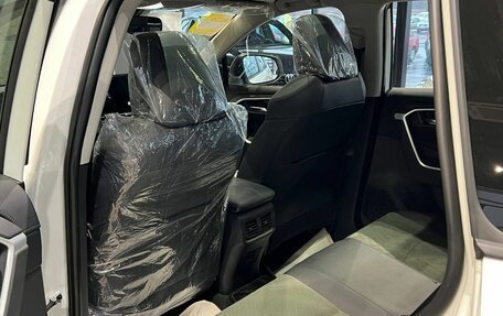 Toyota RAV4, 2025 год, 3 990 000 рублей, 35 фотография