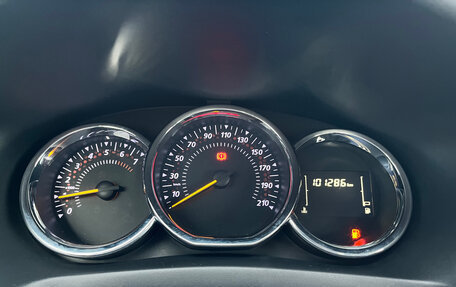 Renault Logan II, 2019 год, 1 230 000 рублей, 11 фотография