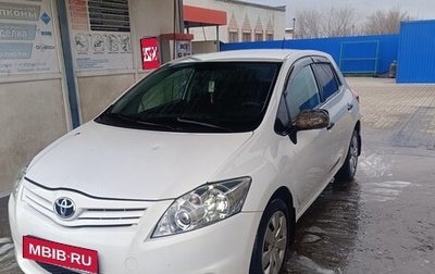 Toyota Auris II, 2012 год, 950 000 рублей, 1 фотография