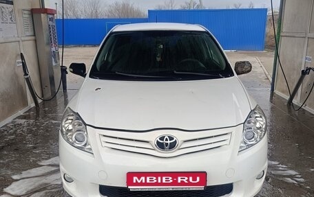 Toyota Auris II, 2012 год, 950 000 рублей, 2 фотография