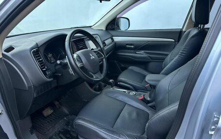 Mitsubishi Outlander III рестайлинг 3, 2013 год, 1 450 000 рублей, 9 фотография