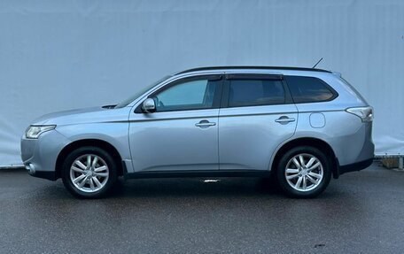 Mitsubishi Outlander III рестайлинг 3, 2013 год, 1 450 000 рублей, 8 фотография