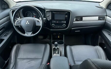 Mitsubishi Outlander III рестайлинг 3, 2013 год, 1 450 000 рублей, 11 фотография