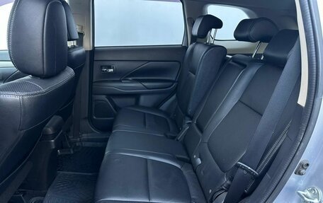 Mitsubishi Outlander III рестайлинг 3, 2013 год, 1 450 000 рублей, 10 фотография