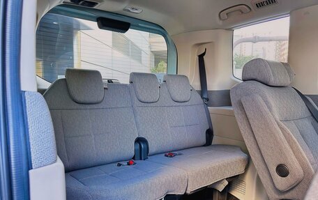 Honda Stepwgn, 2023 год, 2 400 000 рублей, 17 фотография