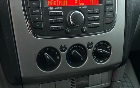 Ford Focus II рестайлинг, 2010 год, 459 000 рублей, 19 фотография