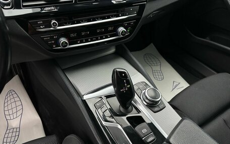 BMW 5 серия, 2018 год, 3 249 000 рублей, 23 фотография