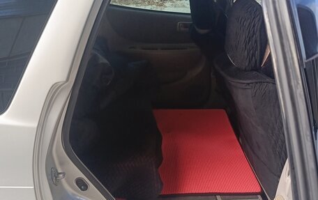 Toyota Corolla Spacio II, 2000 год, 400 000 рублей, 6 фотография