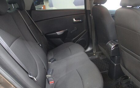 KIA Rio III рестайлинг, 2016 год, 999 600 рублей, 20 фотография