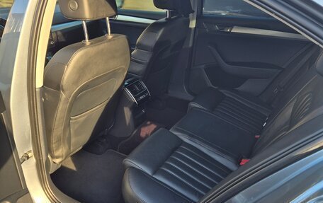 Skoda Superb III рестайлинг, 2018 год, 1 620 000 рублей, 20 фотография