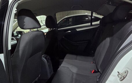 Volkswagen Jetta VI, 2017 год, 1 200 000 рублей, 12 фотография