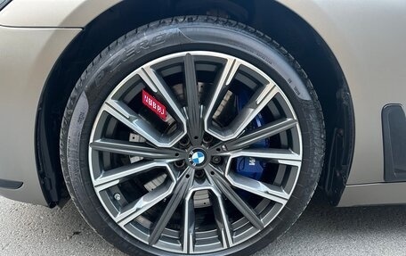 BMW 7 серия, 2017 год, 3 090 000 рублей, 10 фотография