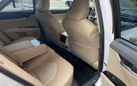 Toyota Camry, 2020 год, 3 500 000 рублей, 10 фотография