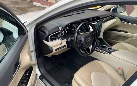 Toyota Camry, 2020 год, 3 500 000 рублей, 7 фотография