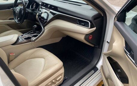 Toyota Camry, 2020 год, 3 500 000 рублей, 8 фотография