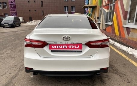 Toyota Camry, 2020 год, 3 500 000 рублей, 4 фотография