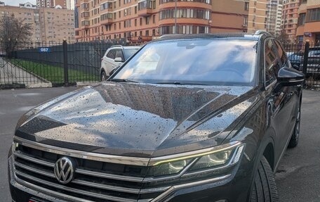 Volkswagen Touareg III, 2020 год, 5 500 000 рублей, 1 фотография