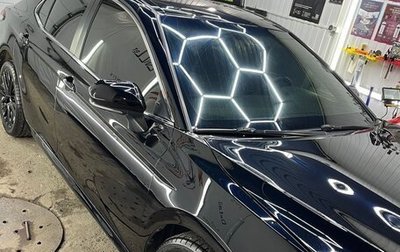 Toyota Camry, 2018 год, 1 900 000 рублей, 1 фотография