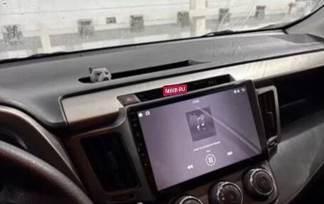 Toyota RAV4, 2013 год, 1 700 000 рублей, 10 фотография