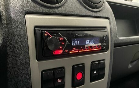 Renault Logan I, 2007 год, 140 000 рублей, 10 фотография