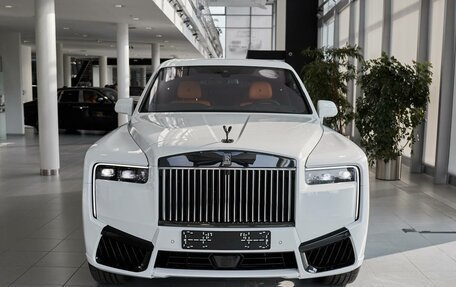 Rolls-Royce Cullinan, 2025 год, 62 000 000 рублей, 2 фотография