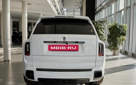 Rolls-Royce Cullinan, 2025 год, 62 000 000 рублей, 6 фотография