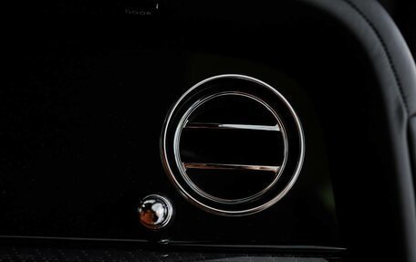 Rolls-Royce Cullinan, 2025 год, 62 000 000 рублей, 21 фотография