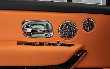 Rolls-Royce Cullinan, 2025 год, 62 000 000 рублей, 27 фотография