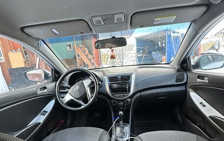 Hyundai Solaris II рестайлинг, 2011 год, 350 000 рублей, 6 фотография