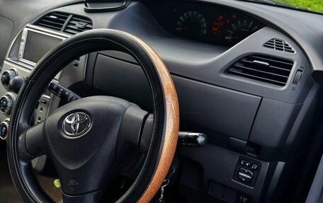 Toyota Ractis I, 2006 год, 585 000 рублей, 3 фотография