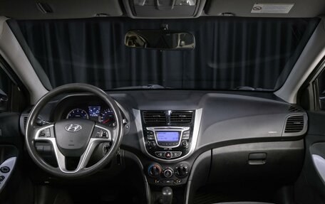 Hyundai Solaris II рестайлинг, 2013 год, 899 000 рублей, 9 фотография