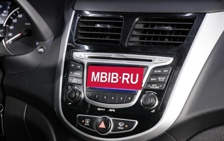 Hyundai Solaris II рестайлинг, 2013 год, 899 000 рублей, 13 фотография