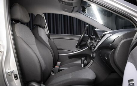 Hyundai Solaris II рестайлинг, 2013 год, 899 000 рублей, 15 фотография