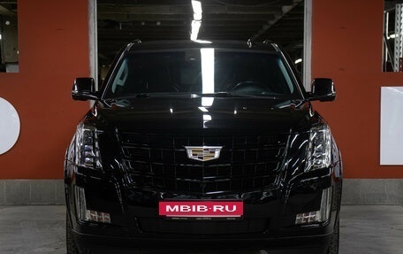 Cadillac Escalade IV, 2019 год, 5 000 000 рублей, 2 фотография