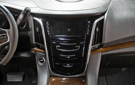 Cadillac Escalade IV, 2019 год, 5 000 000 рублей, 15 фотография