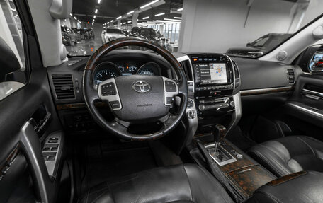 Toyota Land Cruiser 200, 2014 год, 4 300 000 рублей, 7 фотография