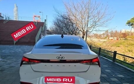 Hyundai Elantra, 2022 год, 1 860 000 рублей, 5 фотография