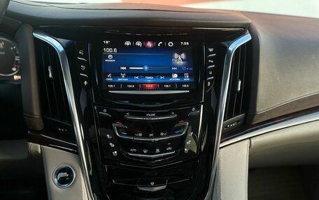 Cadillac Escalade IV, 2015 год, 3 500 000 рублей, 10 фотография