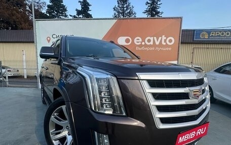 Cadillac Escalade IV, 2015 год, 3 500 000 рублей, 22 фотография