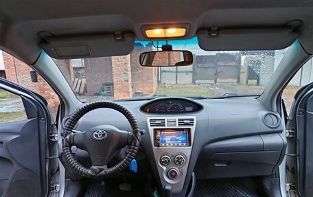 Toyota Yaris III рестайлинг, 2008 год, 720 000 рублей, 18 фотография